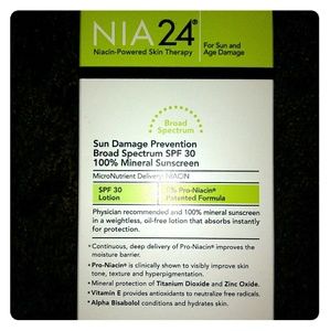 Nia24 Broad Spectrum Mineral Sunscreen SPF 30